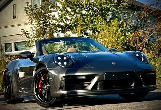 Porsche Carrera 4 GTS PDK Cabriolet