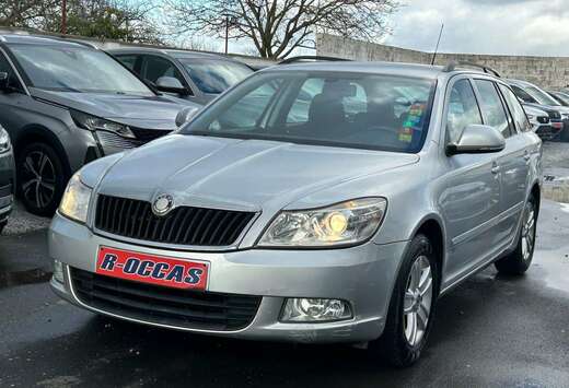Skoda 1.6 TDi COMBI Elegance 1er Propriétaire CLIM A ...