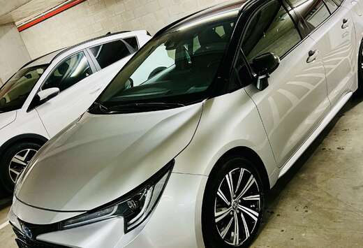 Toyota 1.8 Hybrid Touring Sports Comfort