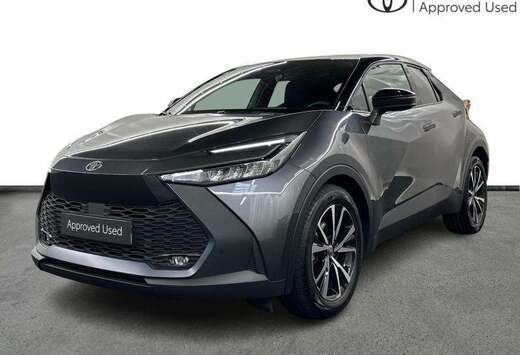 Toyota 140hp HEV Dynamic Plus BiTone