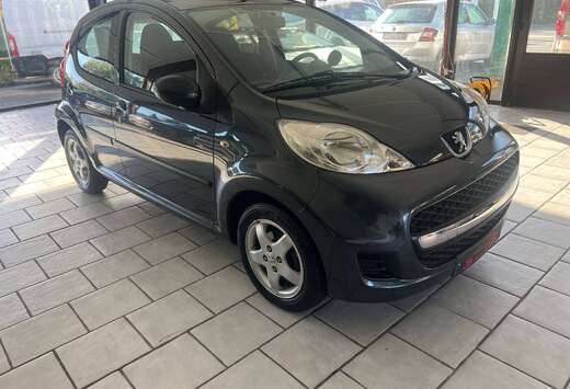 Peugeot 1.0i /AUTOMAAT/28000 km/eerste eigenaar/euro  ...