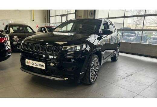 Jeep 1.5 Turbo MHEV Summit DCT