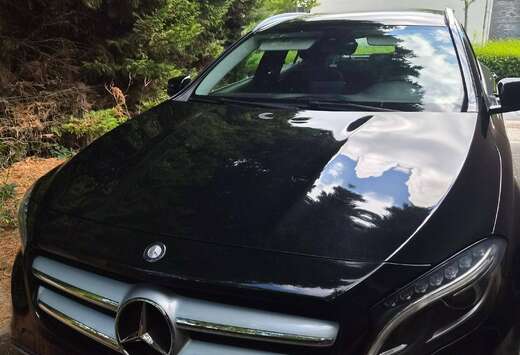 Mercedes-Benz GLA 180