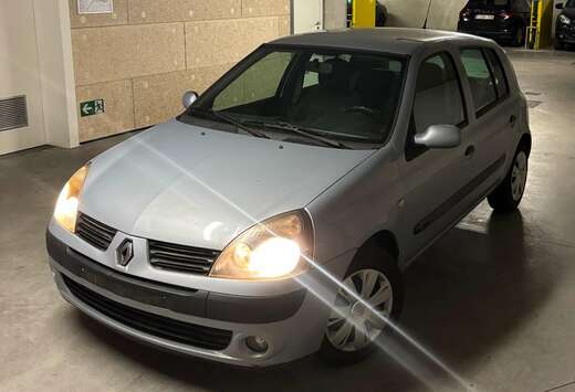 Renault Clio 1.2i 16v Community III