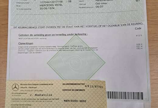 Mercedes-Benz SL107 automatic V8