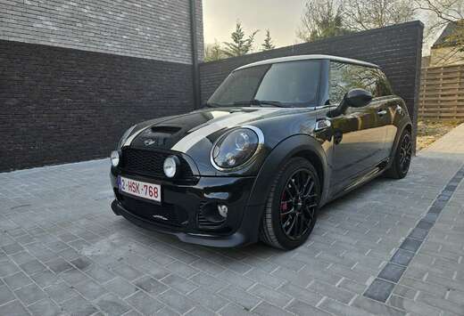 MINI 1.6i JCW