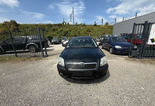 Toyota 1.6i 16v Linea Sol prix ferme