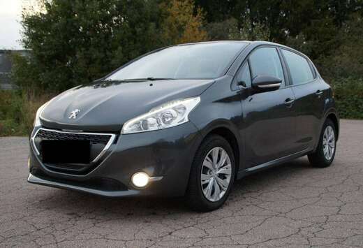 Peugeot 208 1.6i Allure