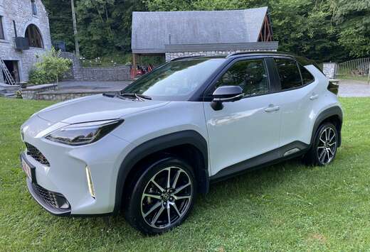 Toyota Hybrid 1.5i VVT-i E-CVT GR Sport