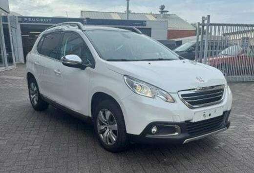 Peugeot 2008 1.2 PureTech Allure S