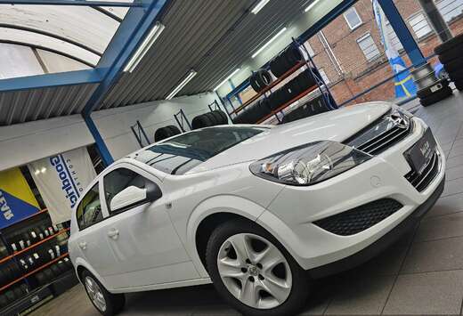 Opel Astra 1.6i Cosmo