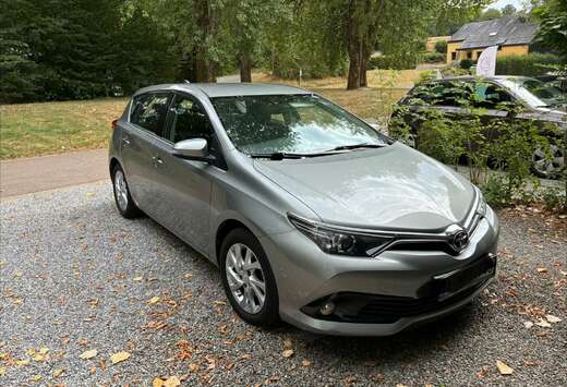 Toyota Auris 1.2 Turbo Dynamic Multidrive S