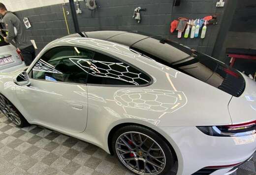 Porsche 992