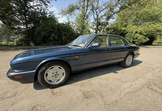 Jaguar 3.2i