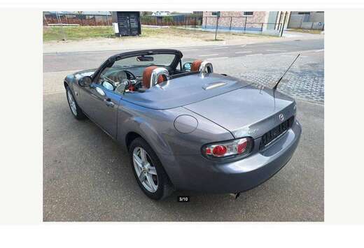 Mazda MX-5 Roadster Coupé 1.8i 16v Active