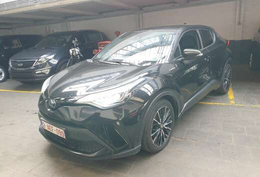 Toyota 1.8i VVT-i Hybrid C-Hic Bi-Tone premium pack