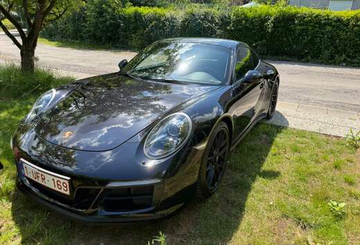 Porsche 911 Carrera 4 GTS 3.0 Turbo Coupé PDK