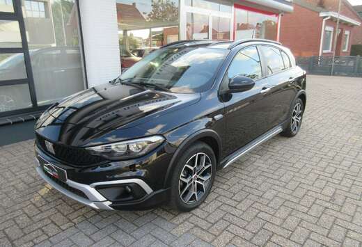 Fiat 1.5 Hybrid CROSS