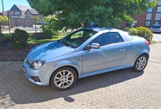 Opel Tigra Twintop 1.4i XEP 16v Linea Rossa
