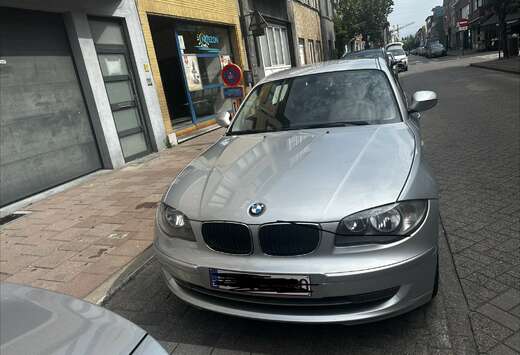 BMW 116i Crossed Flag