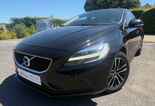 Volvo V40 2.0 T2 Black Edition GPF (EU6d-TEMP)