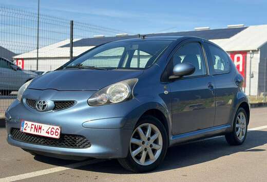 Toyota Toyota Aygo 5 portes * Climatisation * PRTE IM ...