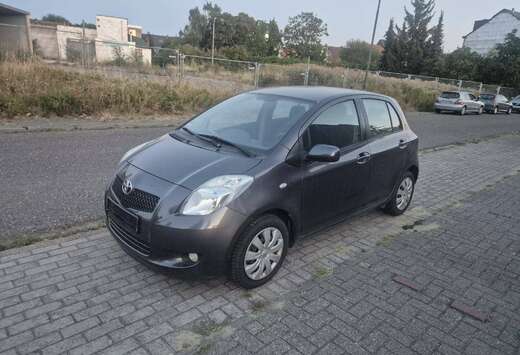 Toyota 1.3i VVT-i - Airco - TomTom Navigatie - Parkin ...