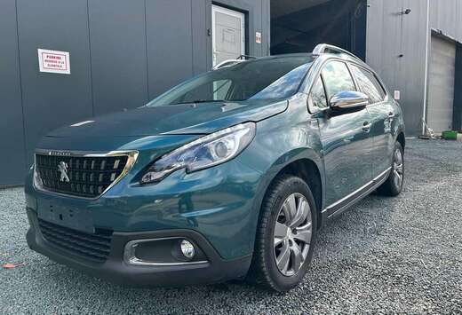 Peugeot 2008 1.2 PureTech STYLE