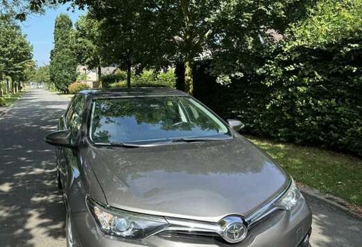 Toyota 1.33i VVT-i Comfort & pack 50
