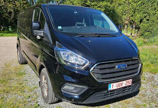 Ford Transit Custom 2.0 TDCi L2H1 Limited Multi-use