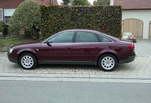 Audi 2.4i V6 30v Quattro Ambition