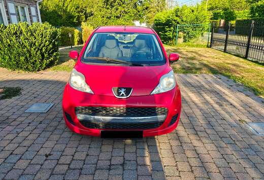 Peugeot 107 1.0i Urban Move
