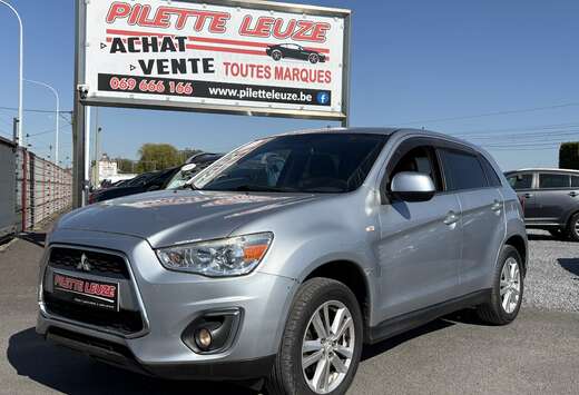 Mitsubishi 1.6i 2WD / SUV/Attache remorque/OPTION +++