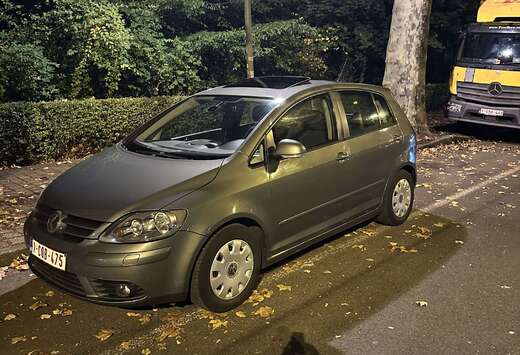 Volkswagen 1.6i 16v FSI Sportline Feuille Rose