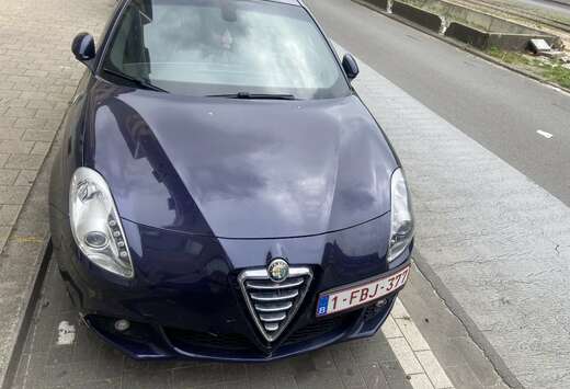 Alfa Romeo 2.0 JTDM 16V TCT Turismo