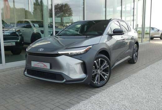 Toyota AWD PREMIUM +Trekhaak +Pano dak +LEDER +JBL +3 ...