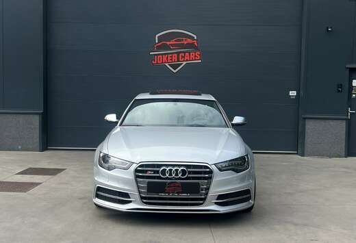 Audi 4.0 TFSI V8 Quattro Bose