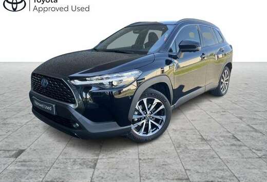 Toyota 2.0 Hybrid 197PK Premium