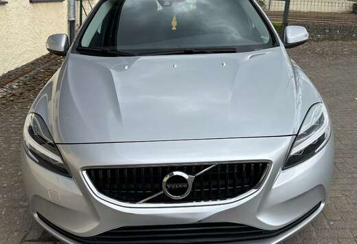 Volvo V40 2.0 D2 Black Edition AdBlue (EU6d-TEMP)