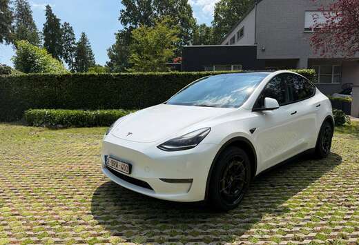 Tesla Model Y 72.5 kWh Dual Motor Long Range (324 kW)