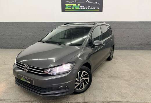 Volkswagen Touran 1.6 TDi Sound//APPLE CARPLAY//GPS// ...