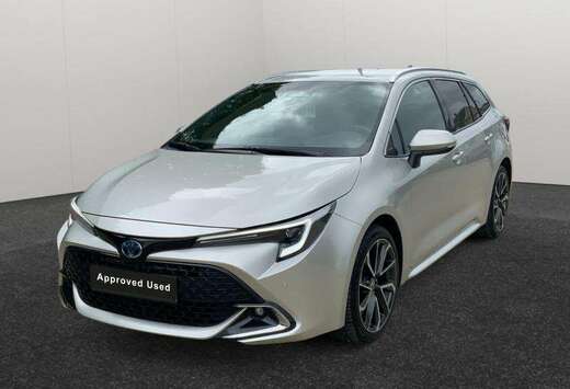 Toyota 1.8 Hybrid Premium e-CVT 5d 72kW