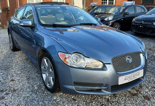 Jaguar XF 3.0i V6 Luxury