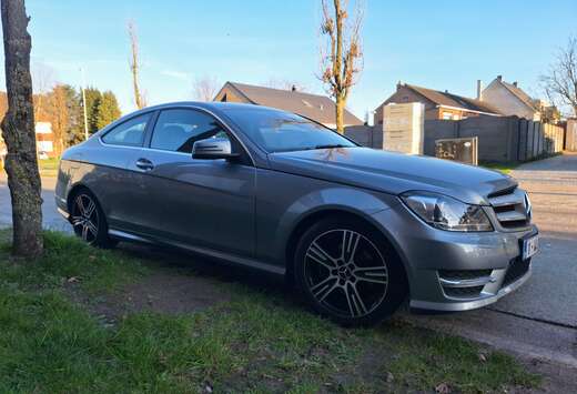 Mercedes-Benz H3S2M0