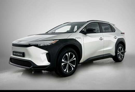Toyota 71.4 kWh 2WD Dynamic Business