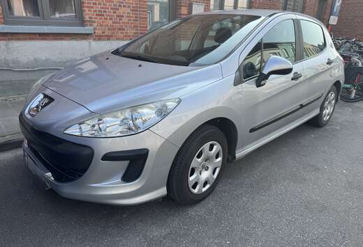 Peugeot 1.4i Confort Pack
