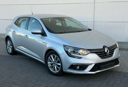Renault Megane 1.5 Blue dCi Bose Edition EDC