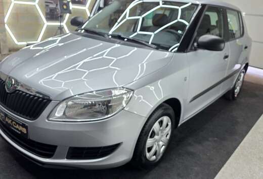 Skoda 1.2 active,essence ,Vitres électriques, climat ...
