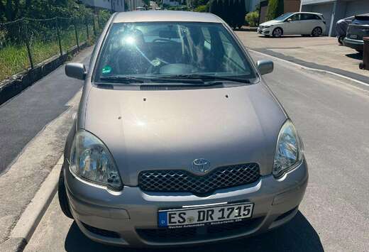 Toyota 65 VVT-i Linéa Luna MMT