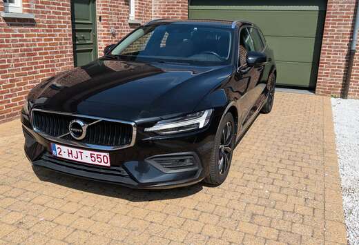 Volvo 2.0 B3 MHEV Momentum Pro Geartronic